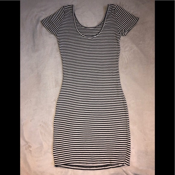 Garage striped bodycon dress - Picture 3 of 3